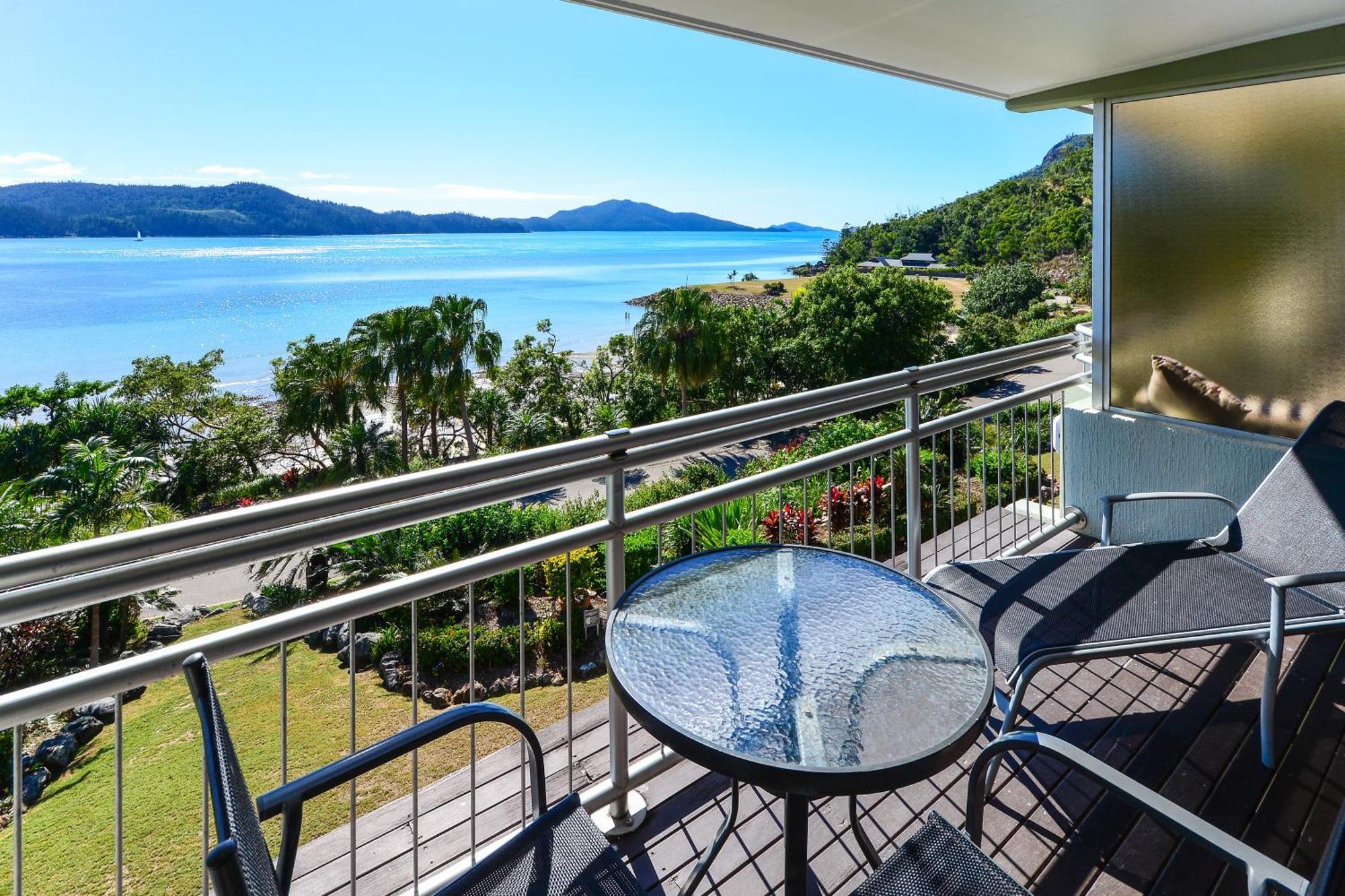 Beach Lodges Hamilton Island Exterior photo