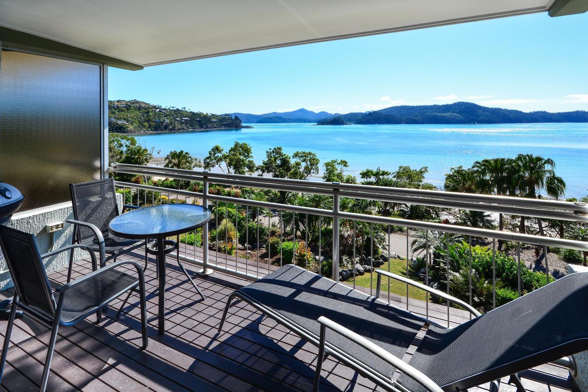 Beach Lodges Hamilton Island Exterior photo