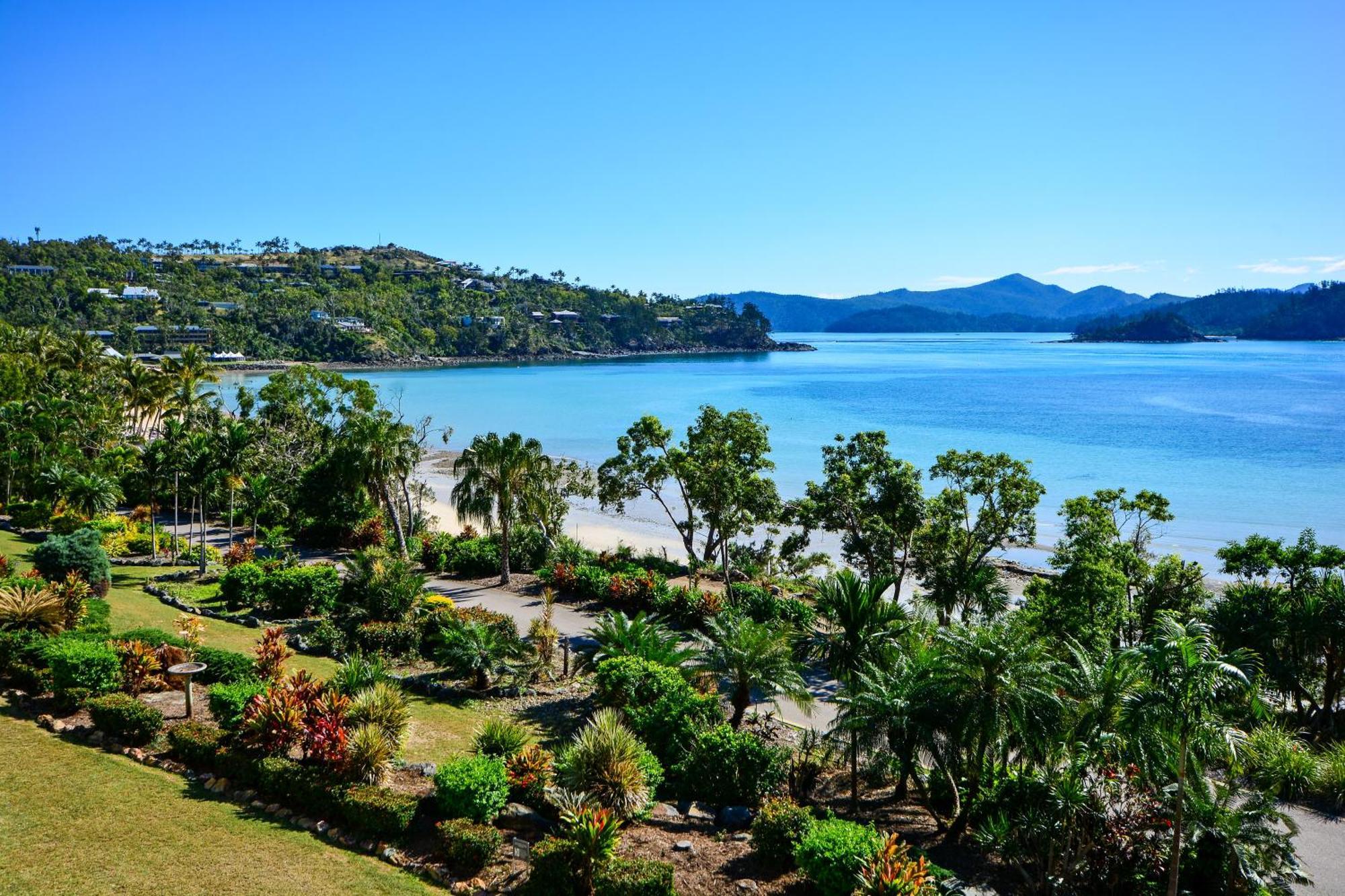 Beach Lodges Hamilton Island Exterior photo