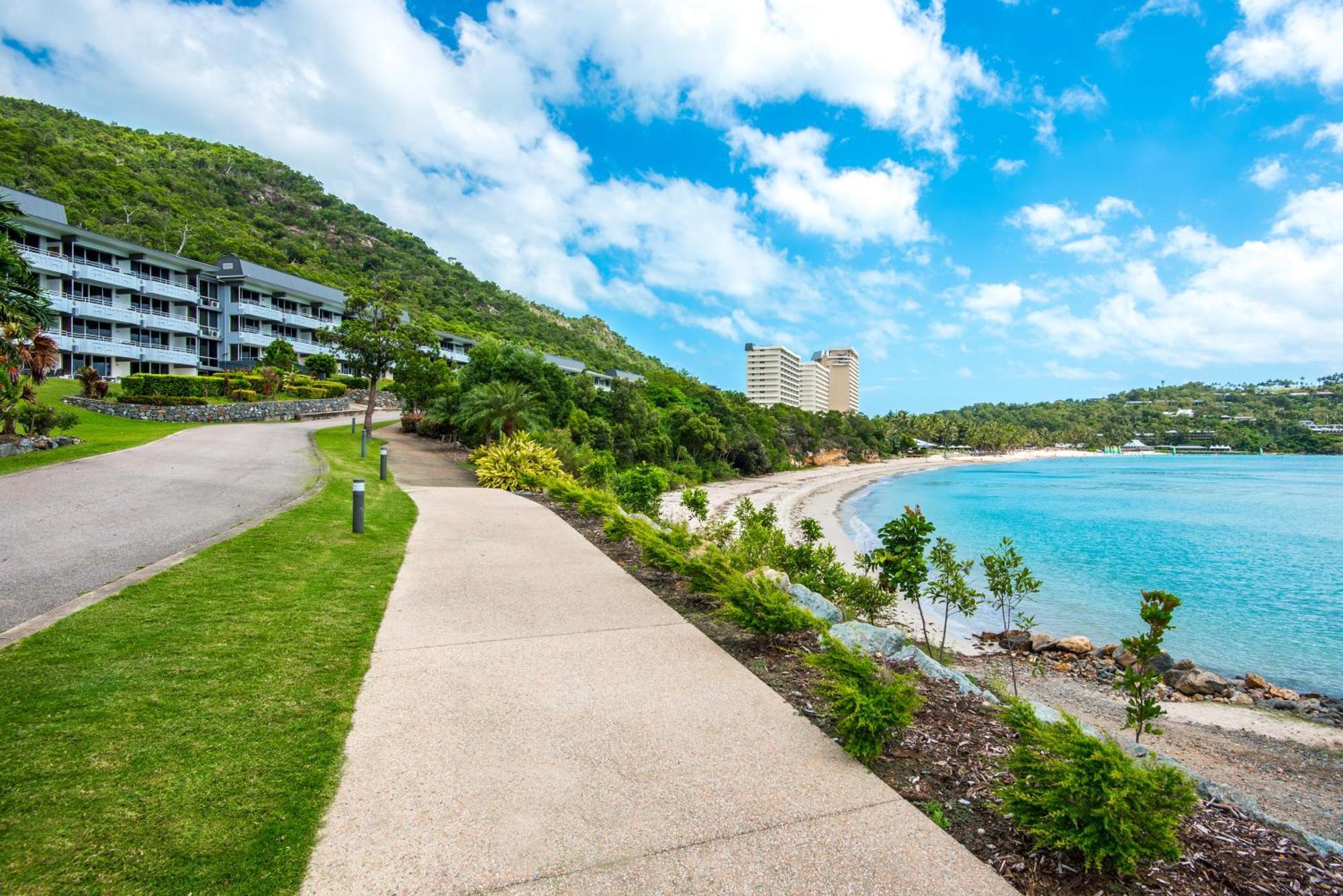 Beach Lodges Hamilton Island Exterior photo