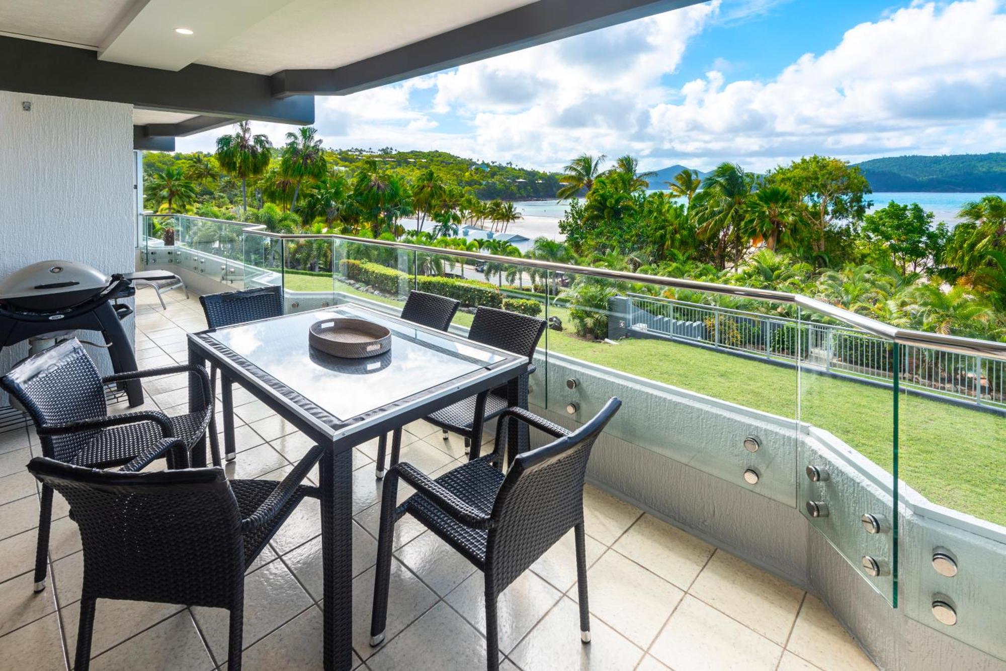 Beach Lodges Hamilton Island Exterior photo