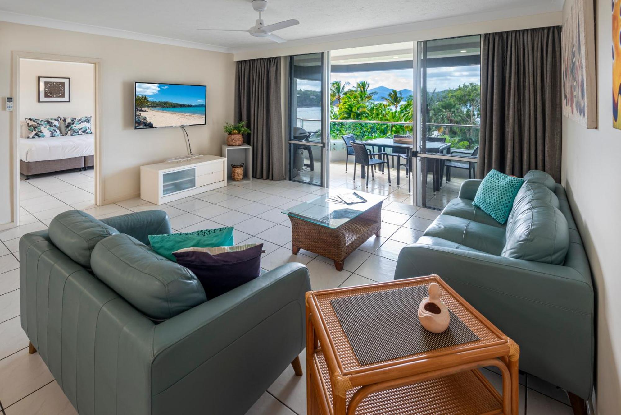 Beach Lodges Hamilton Island Exterior photo