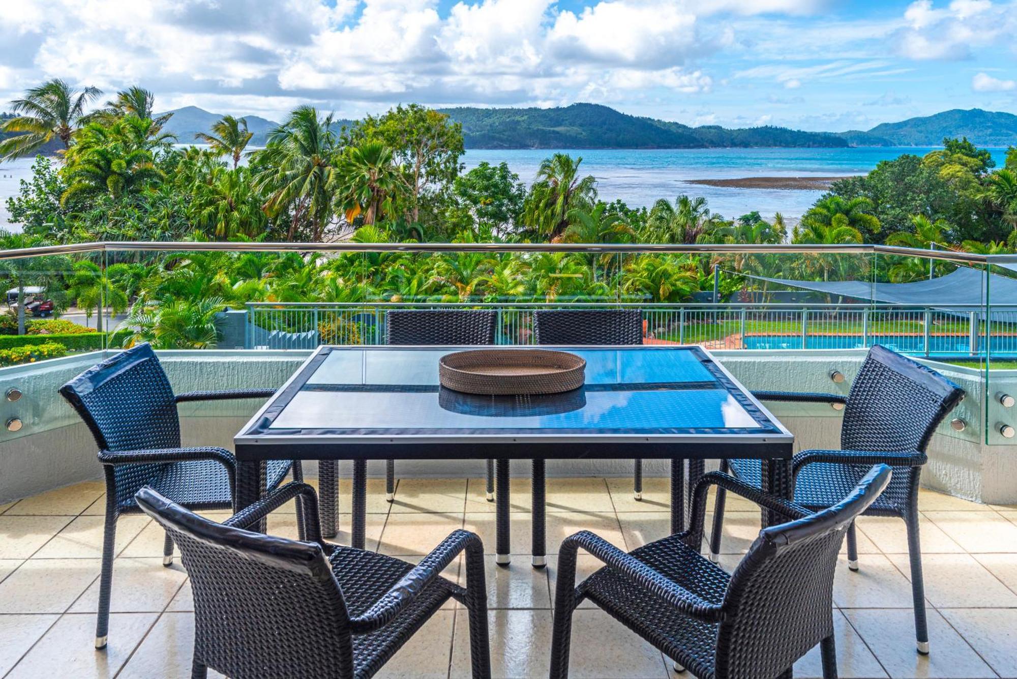 Beach Lodges Hamilton Island Exterior photo