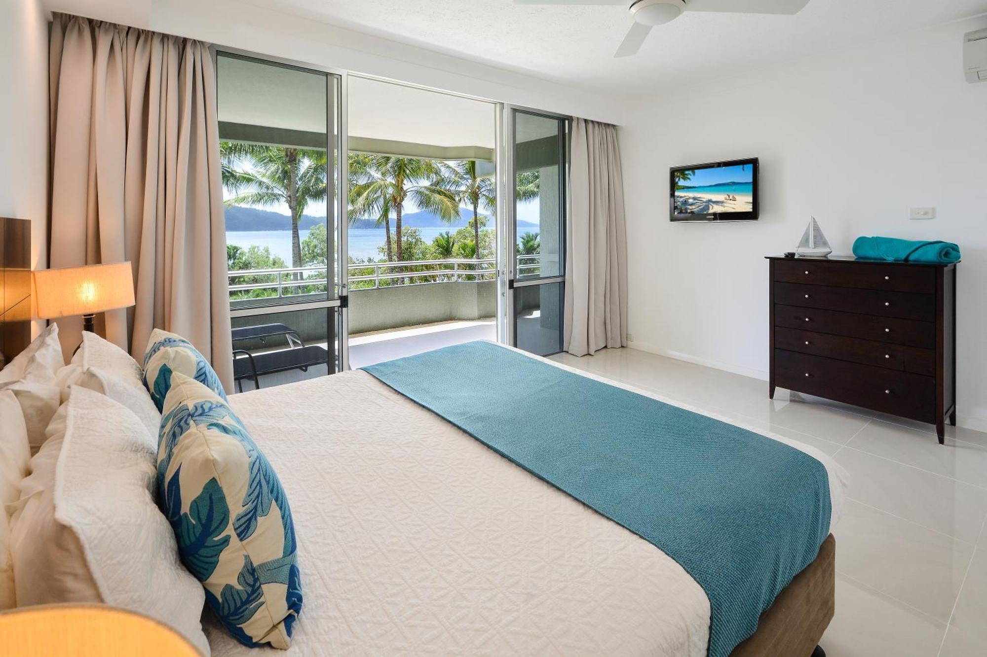 Beach Lodges Hamilton Island Room photo