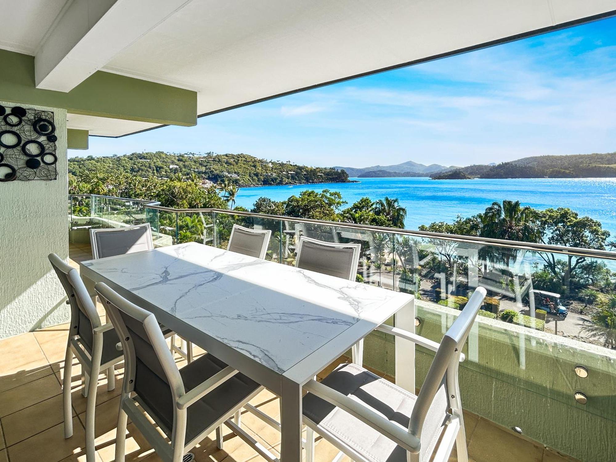 Beach Lodges Hamilton Island Exterior photo