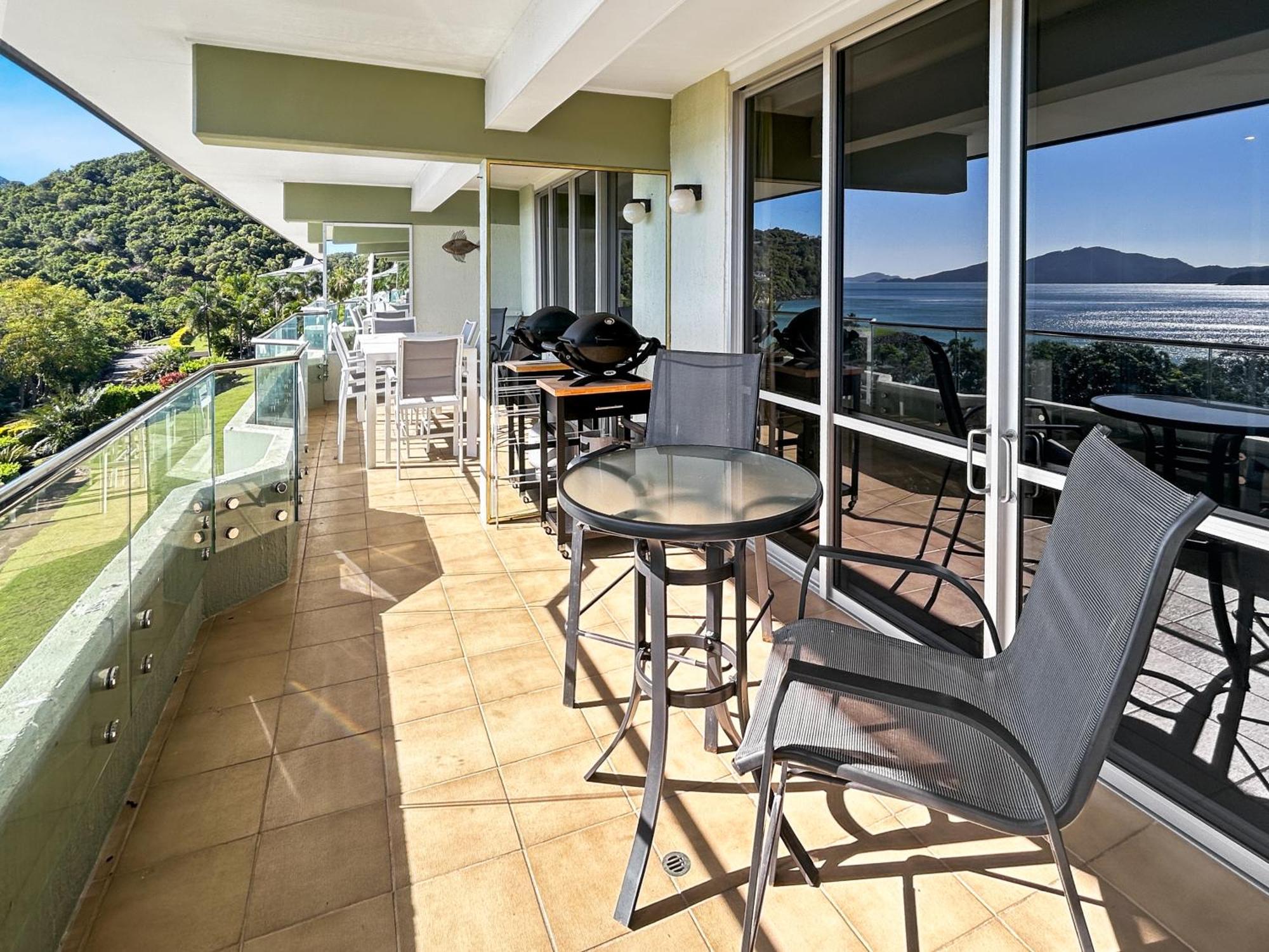 Beach Lodges Hamilton Island Exterior photo