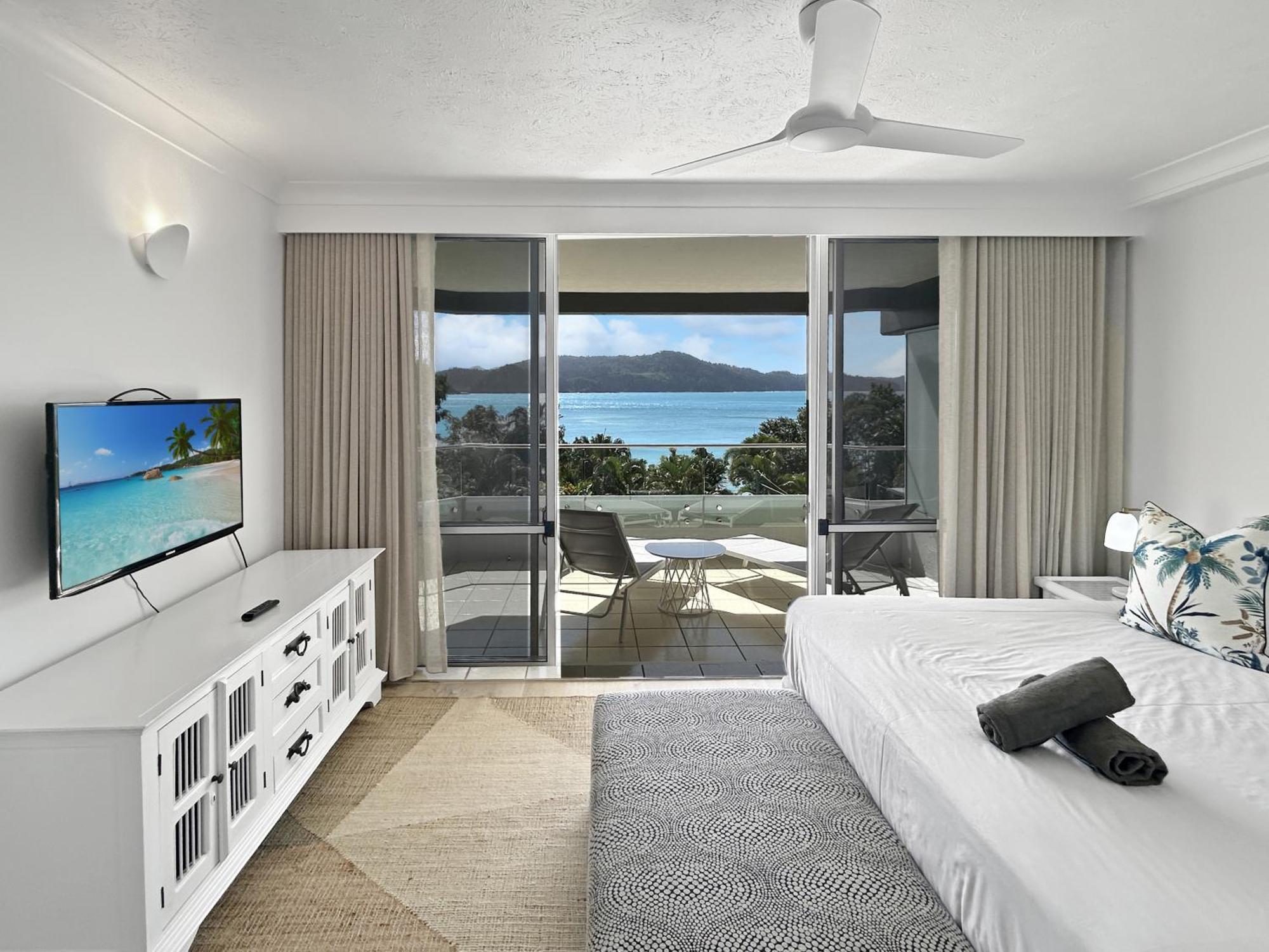 Beach Lodges Hamilton Island Exterior photo